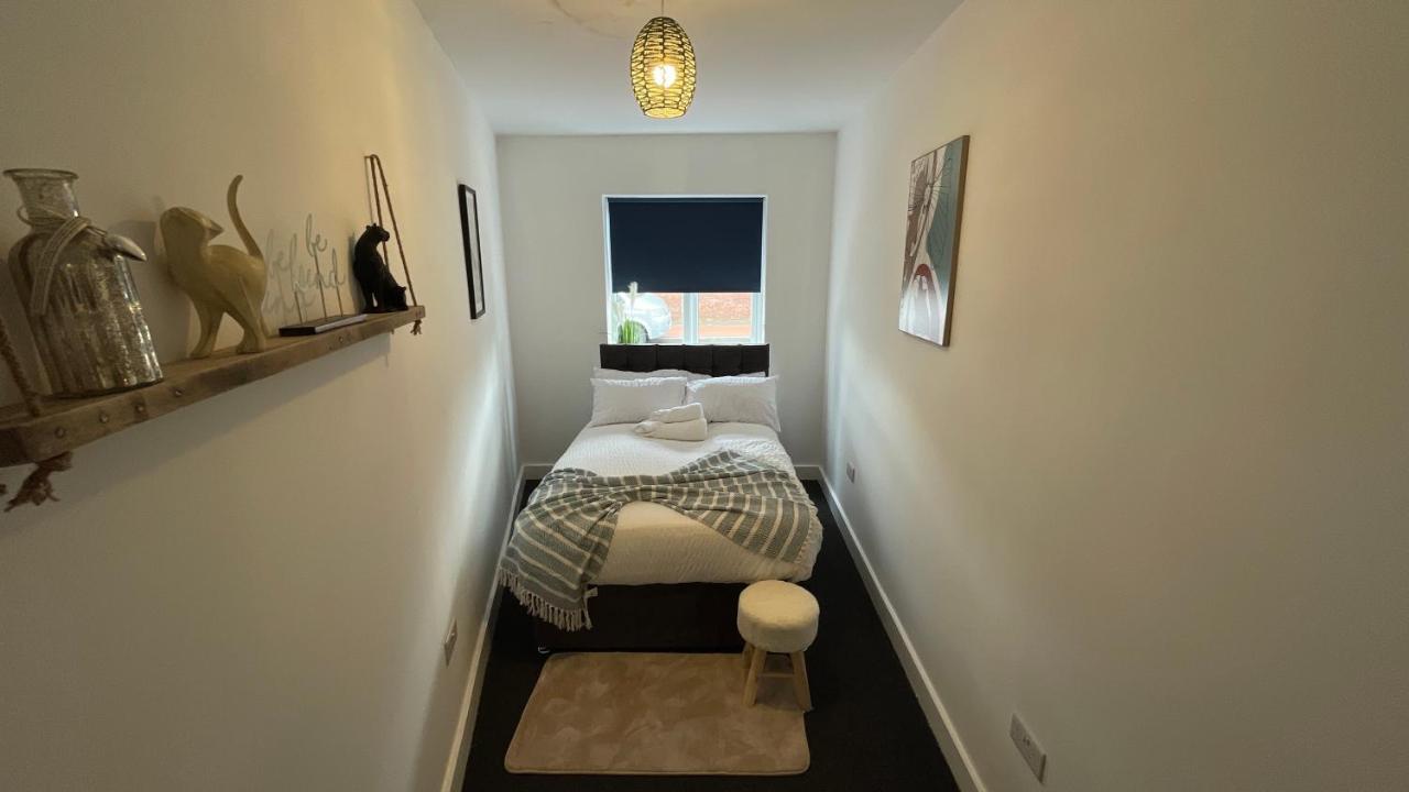 Large 6 bedroom house in Smethwick Birmingham Buitenkant foto